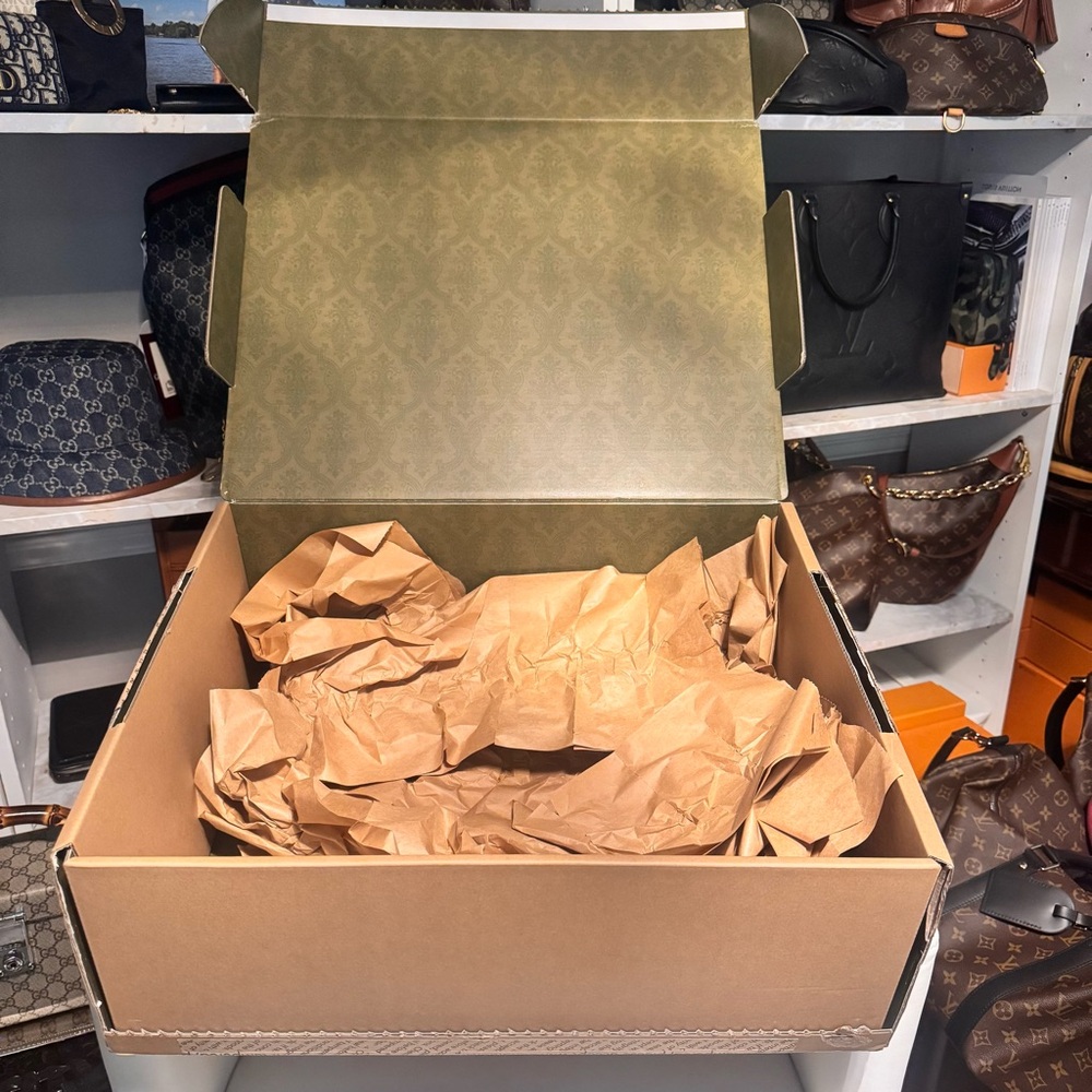 Gucci Designer Shipping Box